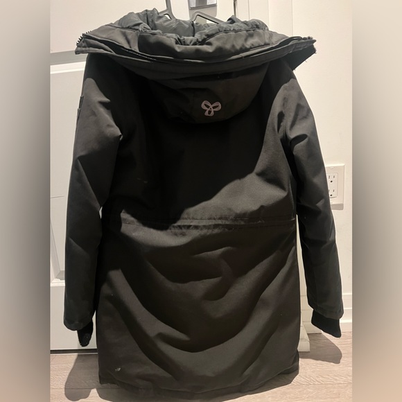 Winter jacket - Picture 3 of 6